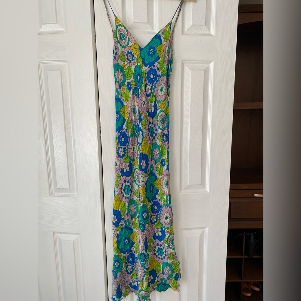 Vintage silk Dress with V-Neck